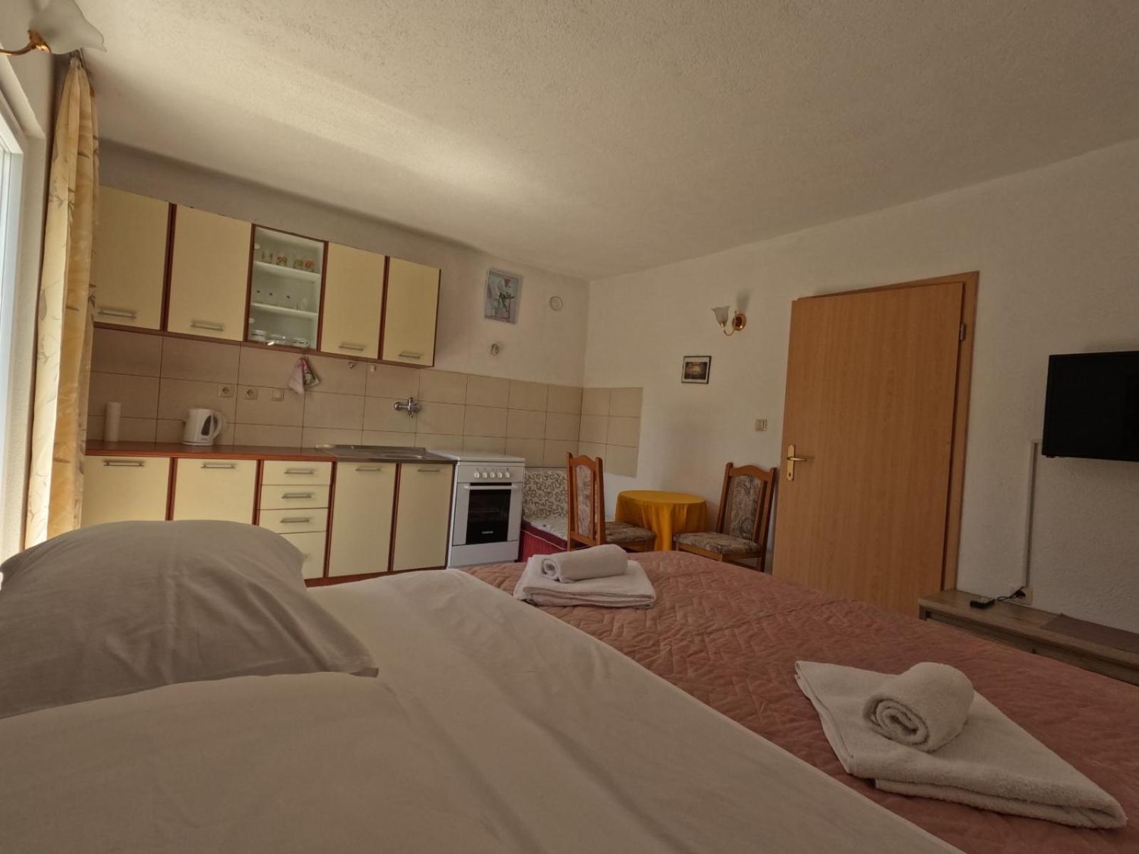 Apartmani Lena 希贝尼克 外观 照片