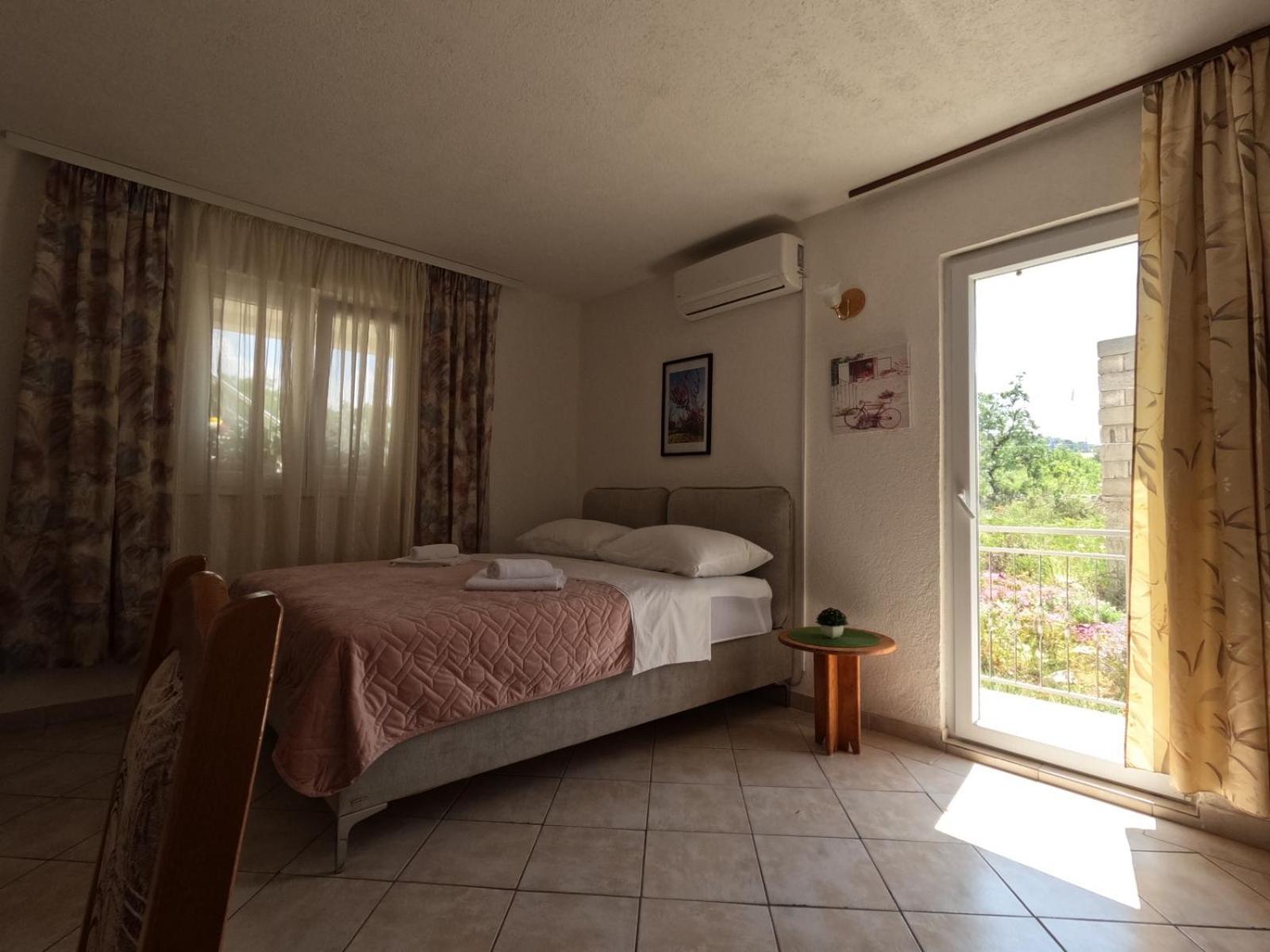 Apartmani Lena 希贝尼克 外观 照片