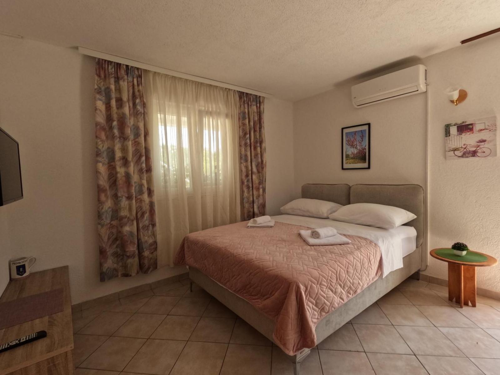 Apartmani Lena 希贝尼克 外观 照片