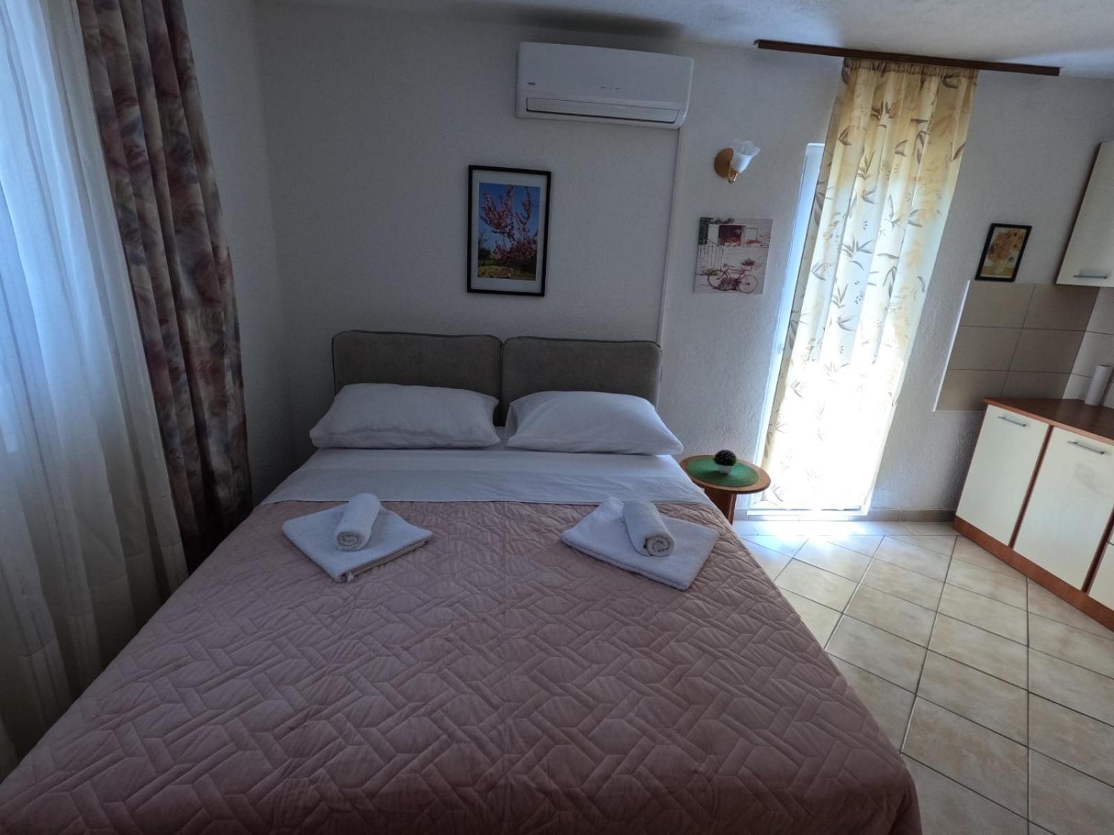 Apartmani Lena 希贝尼克 外观 照片